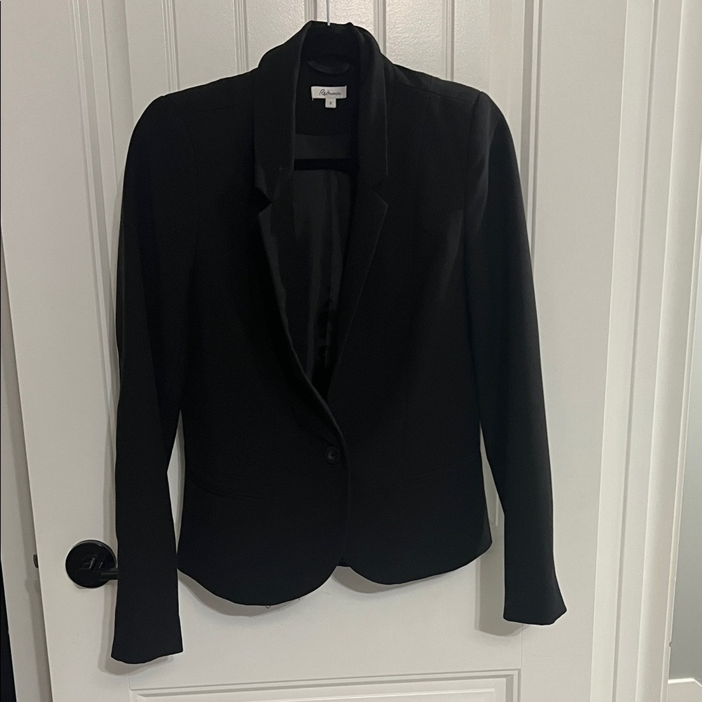 Reitmans  Elegant Black Blazer